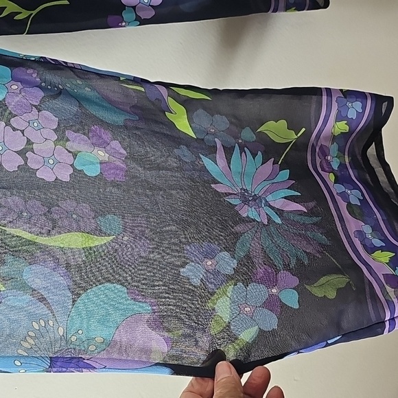 Classics By JANTZEN. Sheer Pants. Beautiful Colors. Blues, Purple. Size Meduim. - Picture 2 of 4